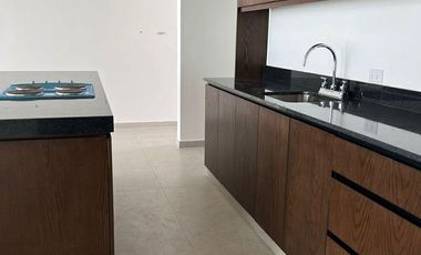 CASA EN VENTA EN PRIVADA XCANATUN, MERIDA.