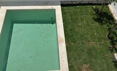 CASA EN VENTA EN PRIVADA XCANATUN, MERIDA.