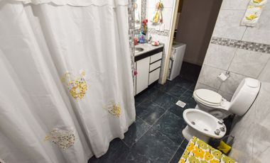 VENTA CASA DOS DORMITORIOS EN RICARDONE. PILETA