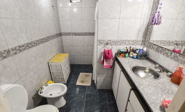 VENTA CASA DOS DORMITORIOS EN RICARDONE. PILETA