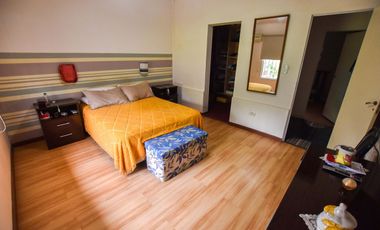 VENTA CASA DOS DORMITORIOS EN RICARDONE. PILETA