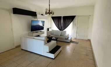 Casa  a pasos del mar  gran parque en Punta Mogotes