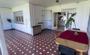 Casa  a pasos del mar  gran parque en Punta Mogotes