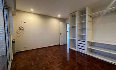 Departamento en Venta Ciudadela / 3 de Febrero (A004 4605)