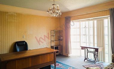 Venta de casa en Jardines en La Montaña ¡Amplia residencia en fraccionamiento con acceso controlado!