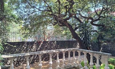 Venta de casa en Jardines en La Montaña ¡Amplia residencia en fraccionamiento con acceso controlado!