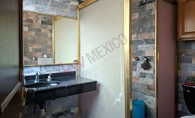 Venta de casa en Jardines en La Montaña ¡Amplia residencia en fraccionamiento con acceso controlado!