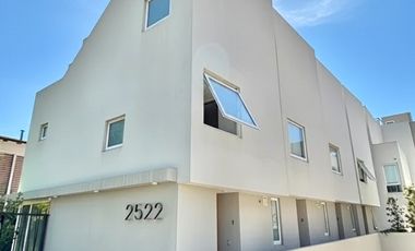 CASA 3D 3B EN PROVIDENCIA  CONDOMINIO CERRADO