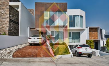 VENTA DE CASA EN CONDOMINIO EN BOSQUE REAL