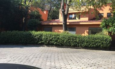 CASA EN  RENTA  LOMAS DE VISTA HERMOSA