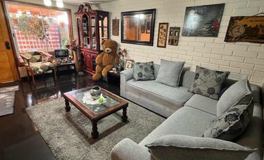 Casa En Venta A Pasos Del Centro De Quilicura