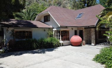 Casa En Venta En Requínoa Con Jardín