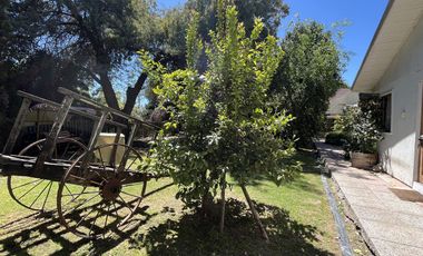 Casa En Venta En Requínoa Con Jardín