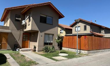 Casa En Venta En Condominio En Machalí