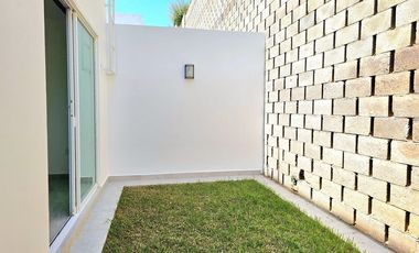 Casa en Renta en Zimalta