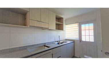 Venta de casa independiente, La Cruz, Quillota. ULTIMA - Precio de LIQUIDACIÓN, aprovecha.