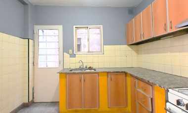 Venta Ph 4 Ambientes Con Patio Y Cochera En Caseros