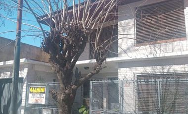 HERMOSA CASA A LA VENTA 4 DORMITORIOS