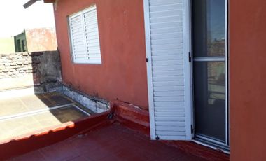 VENTA DE DOS PH DE 3 AMB. P.B Y 2 AMB. P.B IDEAL PARA DOS FAMILIAS