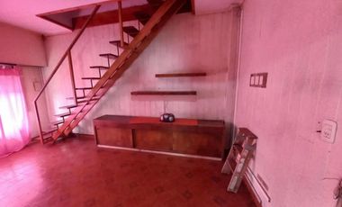 Casa Para 2 Familias Con Pileta Y Fondo Libre Garaje Pasante  Tomo1/2 Amb Hasta U$50.000