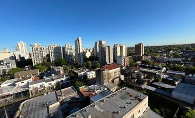 VENTA piso 3 ambientes CON BALCÓN y COCHERA cubierta, 2 baños, Muñizcentro ÚNICO