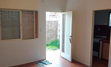 Alquiler - PH 2 amb - Moron