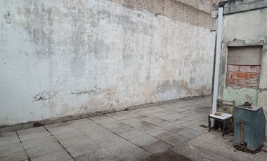 VENTA - 2 LOCALES C/ VIVIENDA - MORON SUR