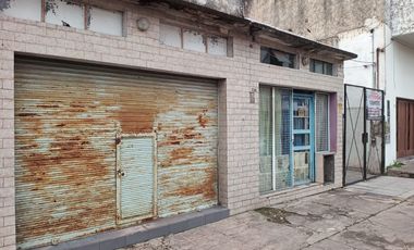 VENTA - 2 LOCALES C/ VIVIENDA - MORON SUR