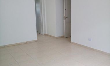 EXCELENTE DEPTO 2 AMB CON COCHERA Y PARRILLA PROPIA  Y COCHERA CENTRO DESAN FERNANDO LAVALLE 681