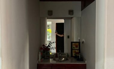 Venta casa refaccionada a nueva en barrio Las Palmas