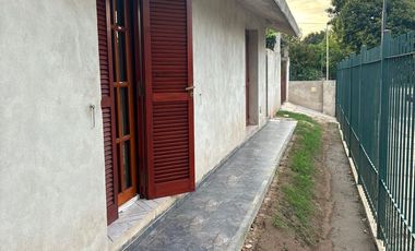 Venta casa refaccionada a nueva en barrio Las Palmas