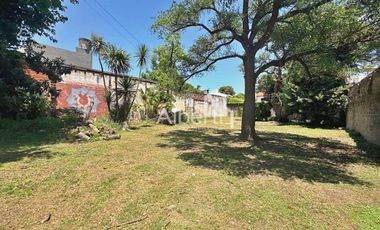 VENTA LOTE TERRENO EN HAEDO NORTE A DOS CUADRAS DE LA ESTACIÓN.