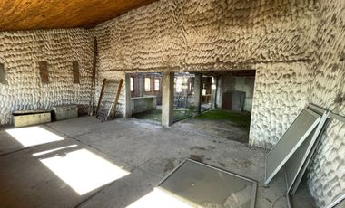 Lote con construccion en venta en Lanus Este