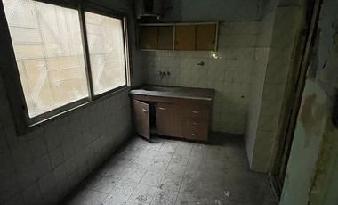 Lote con construccion en venta en Lanus Este