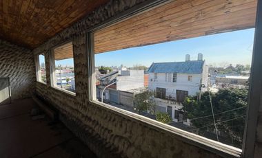 Lote con construccion en venta en Lanus Este