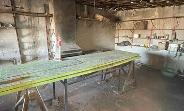 Lote con construccion en venta en Lanus Este