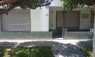 Alquiler PH tipo casa de 3 ambientes - frente - patio - La Tablada