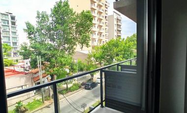 1 AMB. DIVISIBLE EN VENTA, ESCALADITA. EDIFICIO CON SUM,PISCINA,SOLARIUMY LAUNDRY. APTO CREDITO.