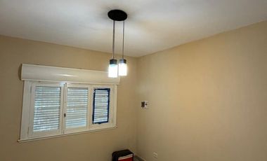 Casa 3 ambientes - Excelente ubicación a metros de la UNLa y Av. Alsina