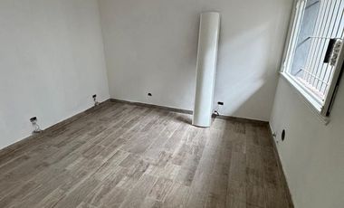 Casa 3 ambientes - Excelente ubicación a metros de la UNLa y Av. Alsina