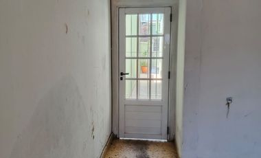 CASA 3 ABMIENTES CON COCHERA Y FONDO