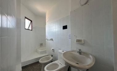 DUPLEX EN  VENTA  DE 4 AMBIENTES -BARRIO CARTERO