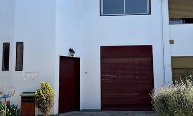 DUPLEX EN  VENTA  DE 4 AMBIENTES -BARRIO CARTERO