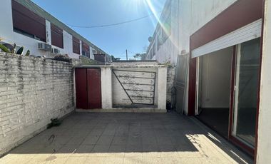 DUPLEX EN  VENTA  DE 4 AMBIENTES -BARRIO CARTERO