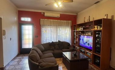 Excelente oportunidad, casa en lote propio