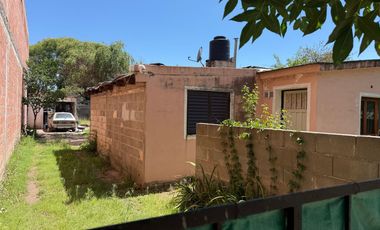 CASA INMEJORABLE UBICACION