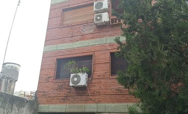 PSIO de 4 ambientes con cochera cubierta 100 metros cubiertos VENTADEPISO EN SAN MIGUEL CENTRO