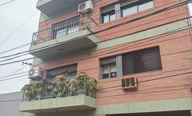 PSIO de 4 ambientes con cochera cubierta 100 metros cubiertos VENTADEPISO EN SAN MIGUEL CENTRO