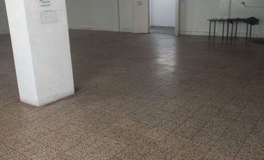 ALQUILER - IMPORTANTE GRUPO DE OFICINAS EN PARQUE INDUSTRIAL - 300 M2 -FLORIDA OESTE