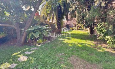 VENTA CHALET 5 AMBIENTES DE CATEGORIA EN EL PALOMAR.